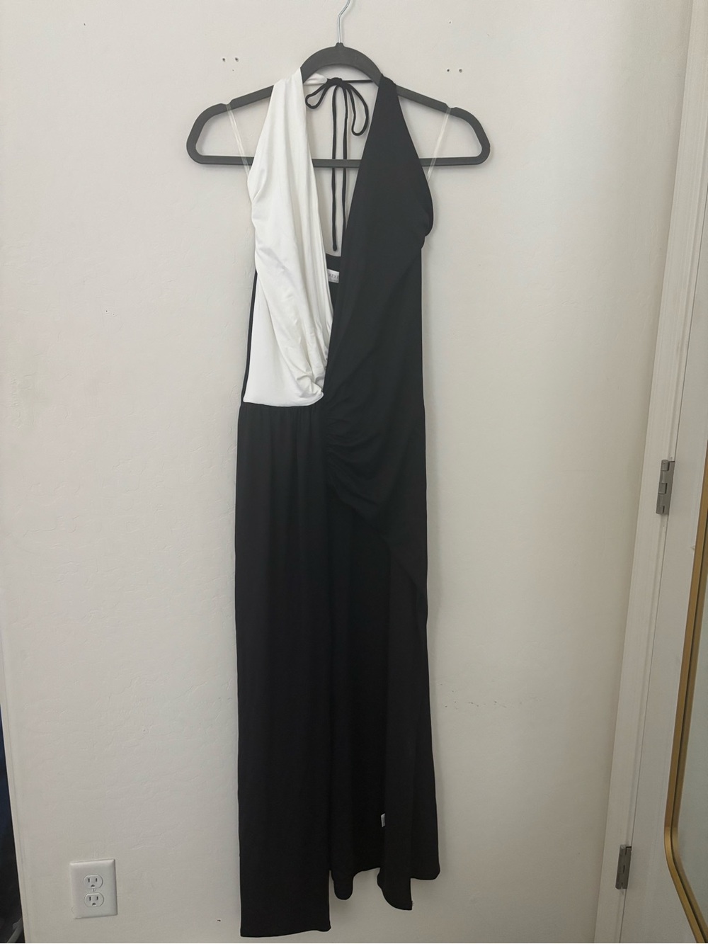 Meshki Zaniyah Contrast Maxi Dress XXS NWT Black Ivory Halter Slit
